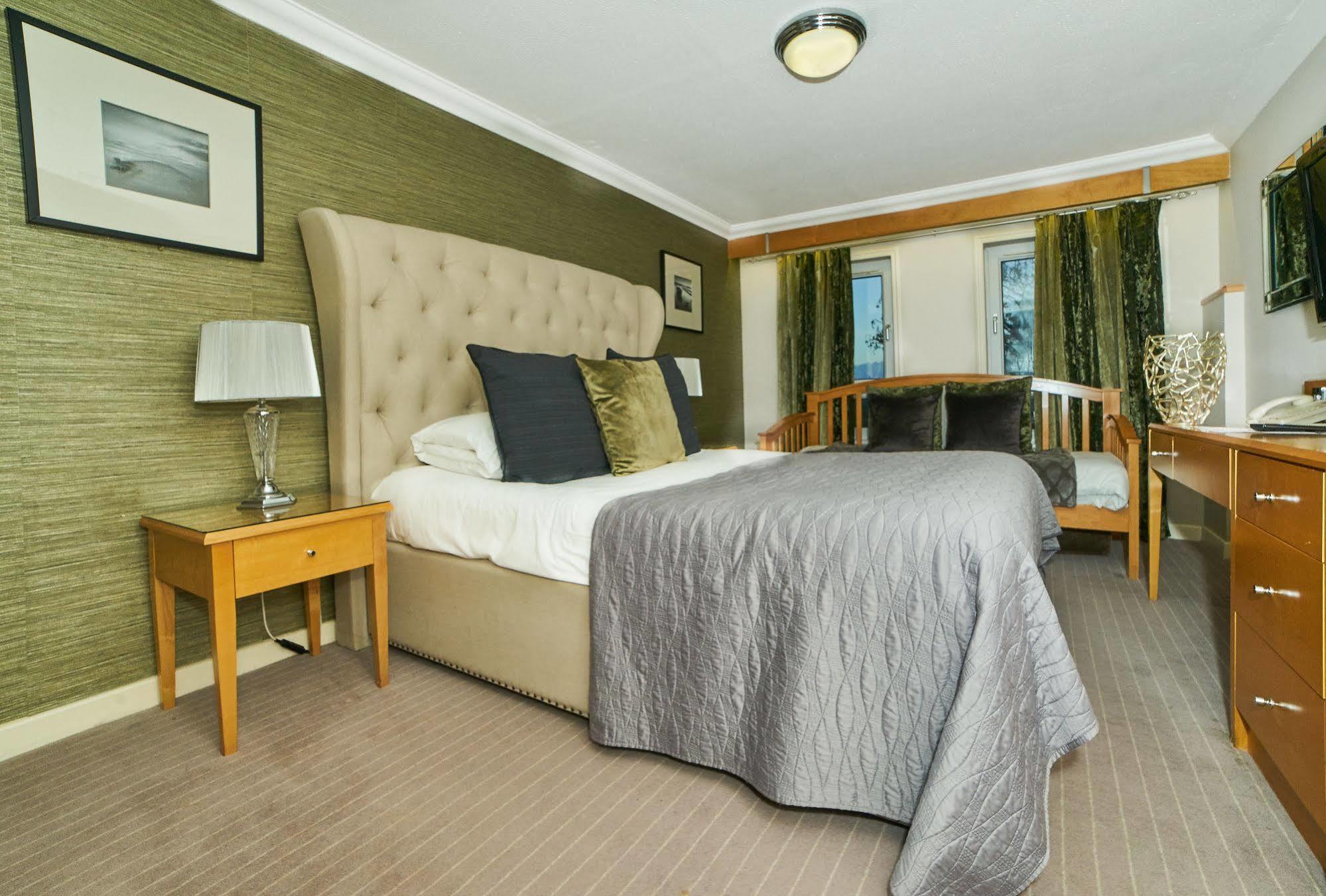 Hotel Stradey Park 4*